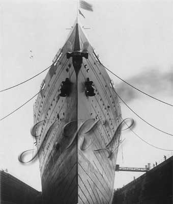 An impressive bow-on view while Leviathan catches her breath in Boston's South Drydock, 1924. (J. Kent Layton Collection)